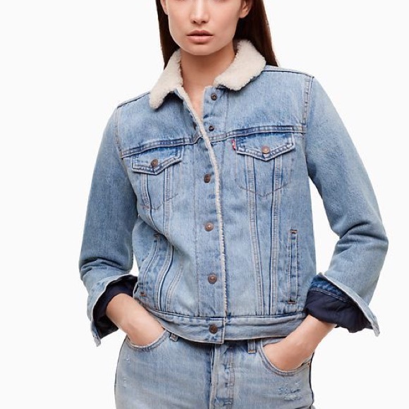 ☁️ SOLD ☁️ Aritzia Levi’s Sherpa Denim Jacket - Picture 3 of 5